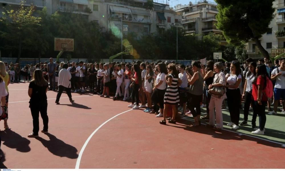 Δερμιτζάκης: Μπορεί να επαναλειτουργήσει και η δευτεροβάθμια εκπαίδευση
